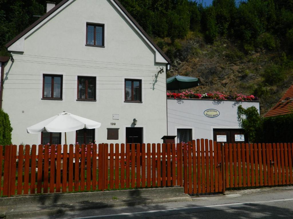 杜赫派兹酒店 Český Krumlov 外观 照片